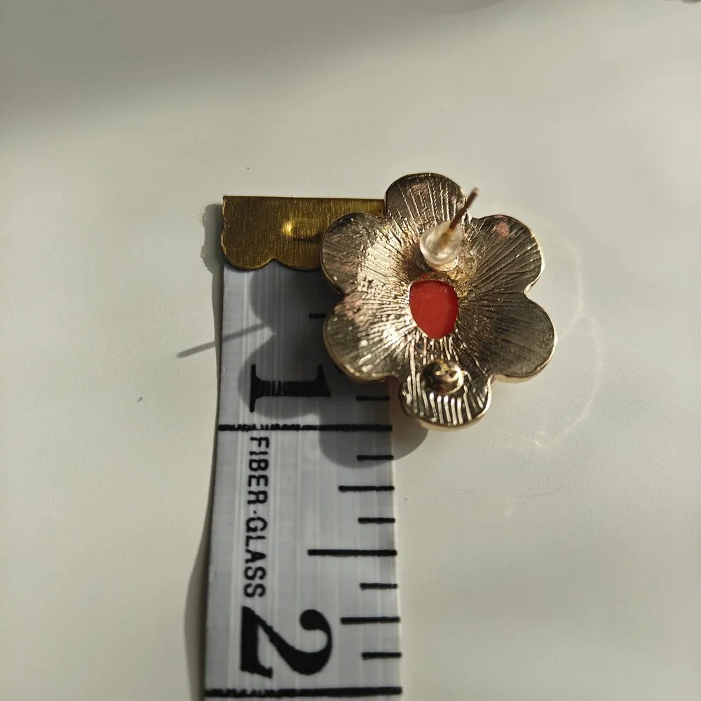 Floral Stud Earrings Gold Tone Coral Resin Faux Pearl Cabochon Statement Retro